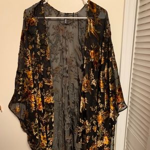 Torrid Kimono